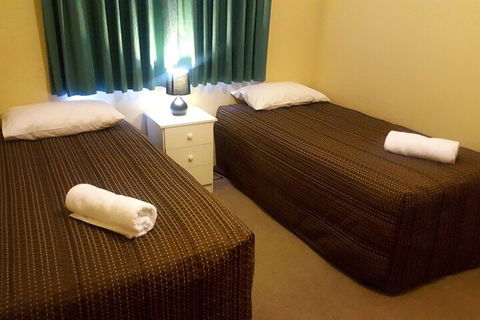 Centrepoint Motel - Accommodation Asia 4
