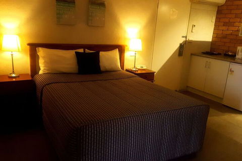 Centrepoint Motel - Accommodation Asia 7