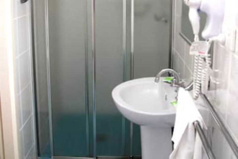 Gabriel Motor Inn - Accommodation Guide 4