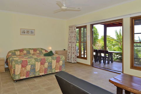 Escape 1770- Adults Only - Accommodation Asia 6