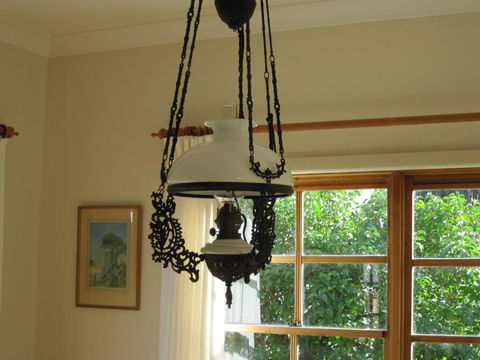 Sutton Forest Cottage - Accommodation Guide 6