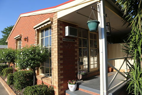 Old Coach Motor Inn - Accommodation Asia 0