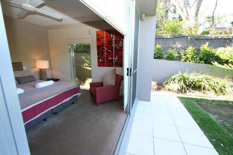 Beach House 1 At Vue - Accommodation Guide 3