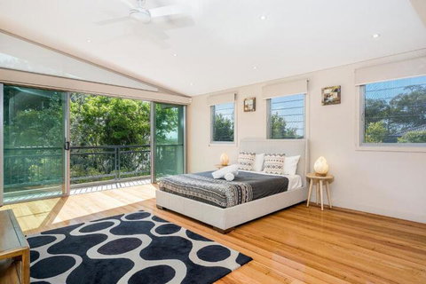 Beach House 1 At Vue - Accommodation Guide 5