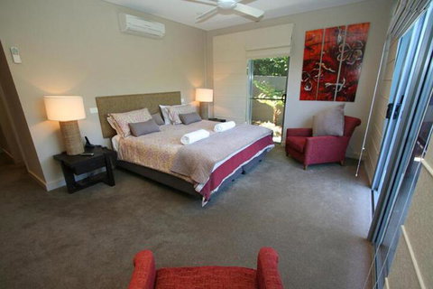Beach House 1 At Vue - Accommodation Guide 2
