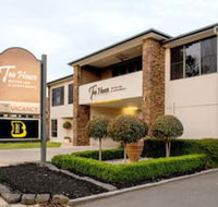Tea House Motor Inn - Accommodation Guide
