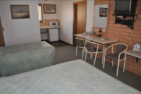 Keith Motor Inn - Accommodation Guide 6