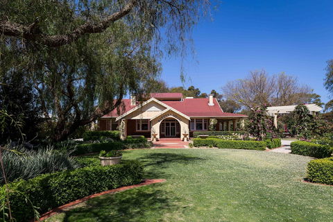 Barossa House - Accommodation Asia 1