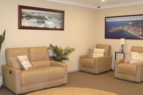 Tiarri Terrigal - Accommodation Guide 3