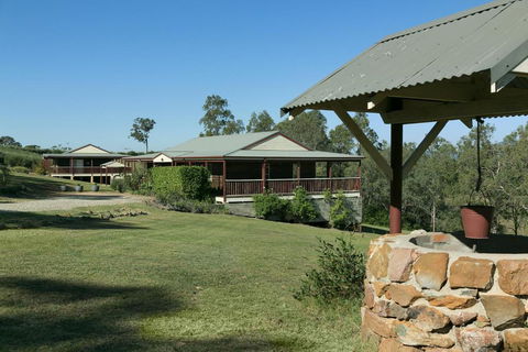 North Lodge Cottages - Accommodation Asia 5
