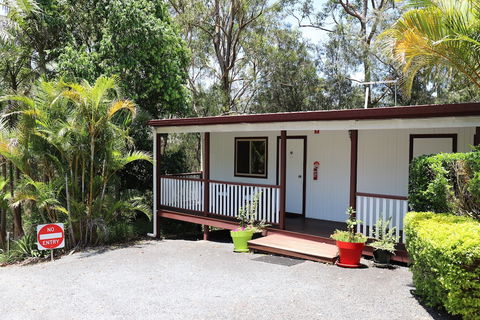 Hilltop On Tamborine - Accommodation Asia 4