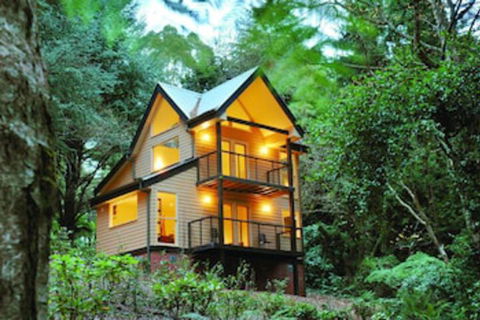 Lochiel Luxury Accommodation - Accommodation Asia 0
