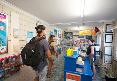 Airlie Beach YHA - Hostel - Accommodation Guide 2