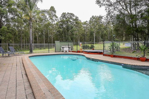 Vineyard Hill - Accommodation Asia 4
