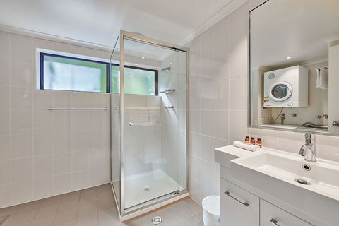 Cape Apartments - Accommodation Asia 4