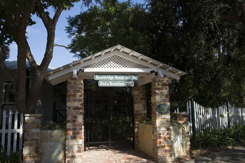 Rosebridge House Bed & Breakfast Adult Retreat - Accommodation Asia 2