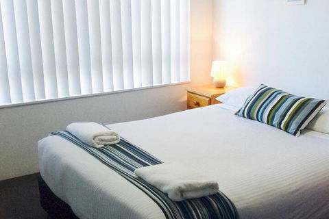 Coral Sea Apartments - Accommodation Asia 6