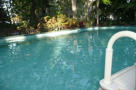 Beachside Holiday Units - Accommodation Guide 1