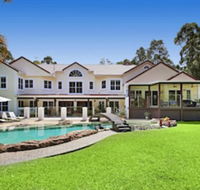 Kingfishers Manor - Accommodation Asia