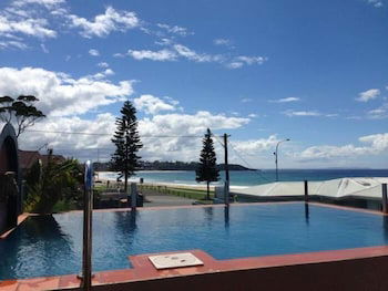 Beachhouse Mollymook - Accommodation Asia 2