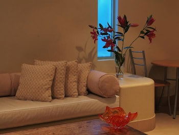 Sea & Soul Beachside Studios - Accommodation Guide 1