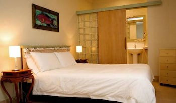 Sea & Soul Beachside Studios - Accommodation Guide 2