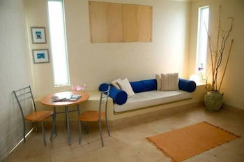 Sea & Soul Beachside Studios - Accommodation Guide 5