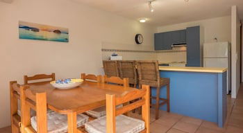 Peregian Court Resort - Accommodation Asia 2