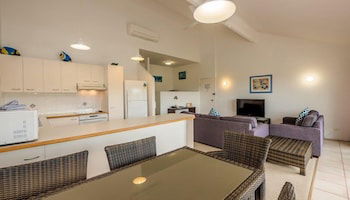 Peregian Court Resort - Accommodation Asia 6
