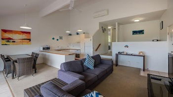 Peregian Court Resort - Accommodation Asia 3
