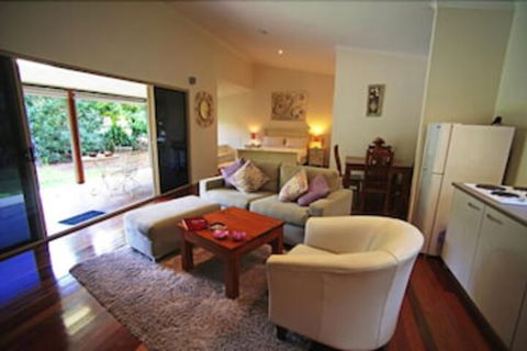 Crookneck Retreat - Accommodation Guide 5