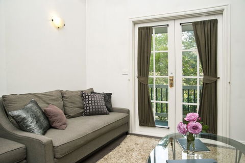 Hepburn Villas - Accommodation Guide 6