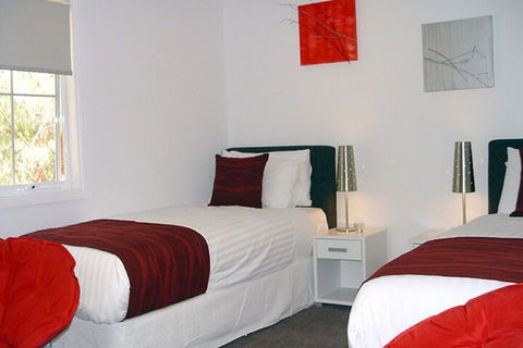 Hepburn Villas - Accommodation Guide 5