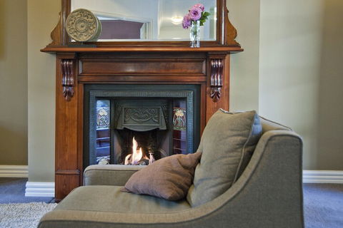 Hepburn Villas - Accommodation Guide 7