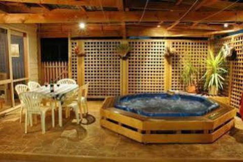 Woodland By The Bay & Puddleduck Cottage - Accommodation Guide 0