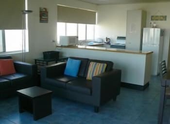 Seafarer Chase Holiday Apartments - Accommodation Asia 2