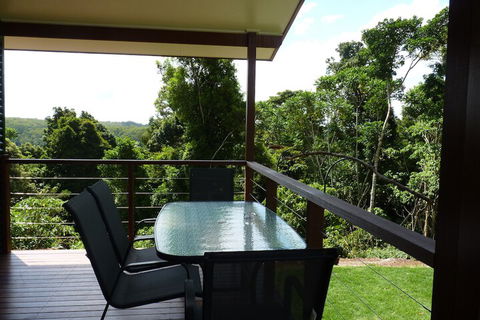 Bellthorpe Stays - Accommodation Asia 4