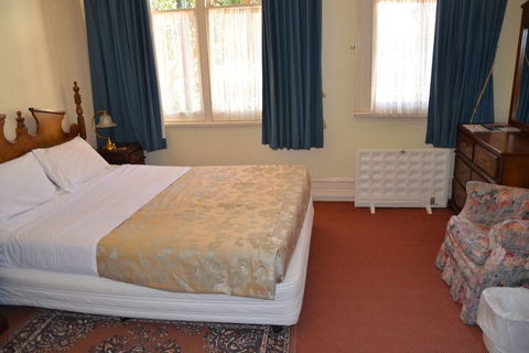 Leura House - Accommodation Asia 3