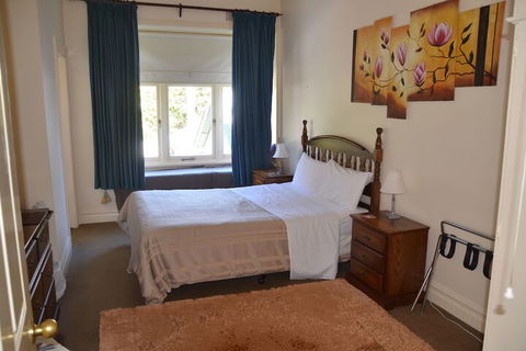 Leura House - Accommodation Asia 2