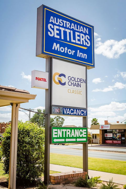 Australian Settlers Motor Inn - Accommodation Asia 2