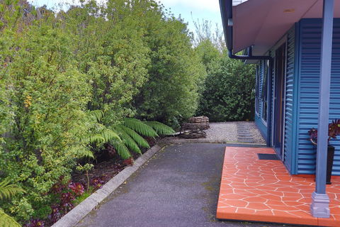 Strahan Bungalows - Accommodation Asia 1