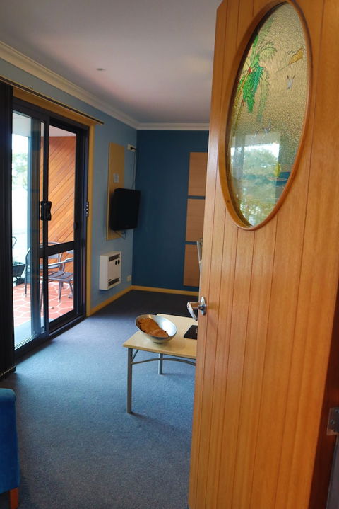 Strahan Bungalows - Accommodation Asia 2
