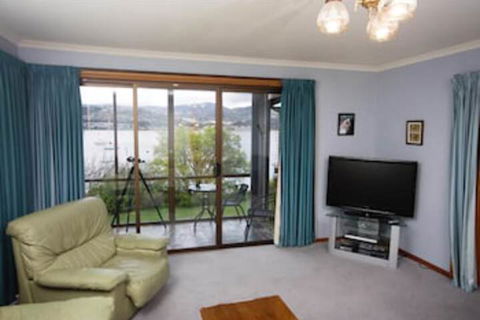 Derwent Vista - Accommodation Asia 4