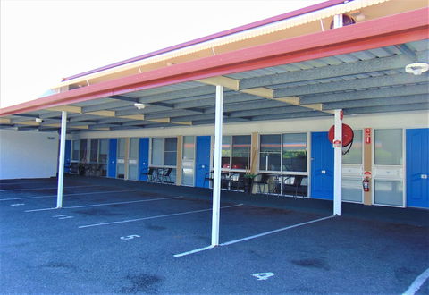 Rockhampton Court Motor Inn - Accommodation Guide 3