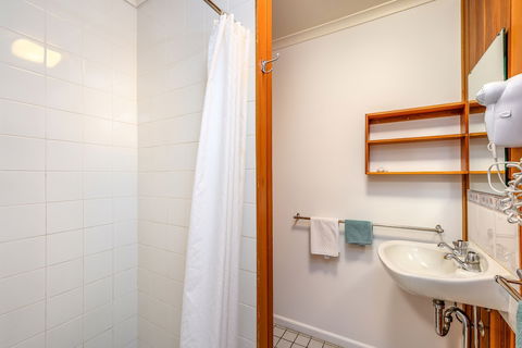 Kasees Apartments & Mountain Lodge - Accommodation Asia 4
