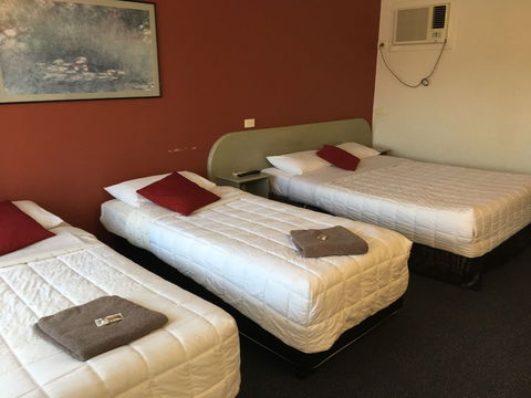 Parkway Motel - Accommodation Asia 6