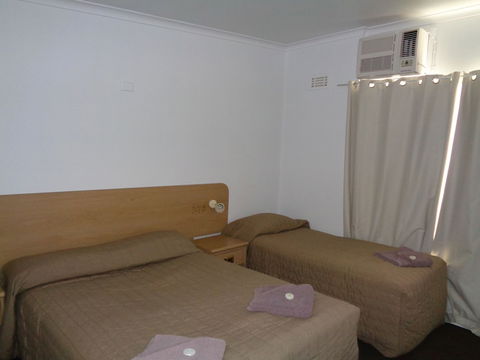 Parkway Motel - Accommodation Asia 1