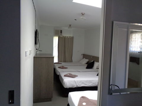 Parkway Motel - Accommodation Asia 5