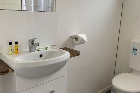 Swansea Holiday Park - Accommodation Guide 5
