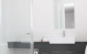 Beachside Apartments, Bonbeach - Accommodation Guide 1